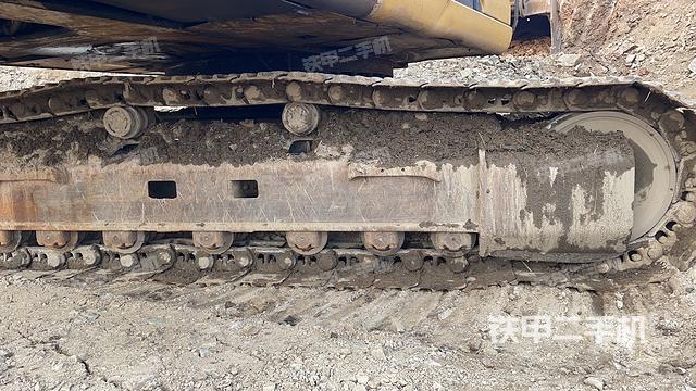 单侧履带整体（整机外观）