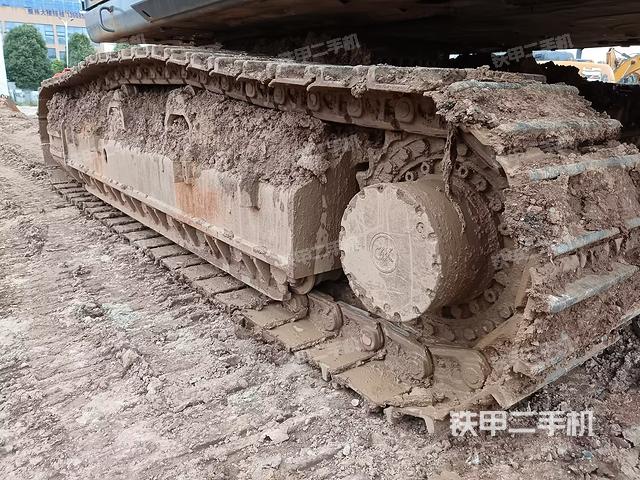 单侧履带整体（整机外观）