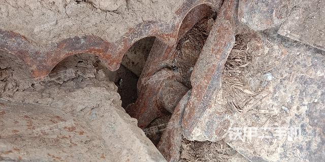 单侧履带整体（整机外观）