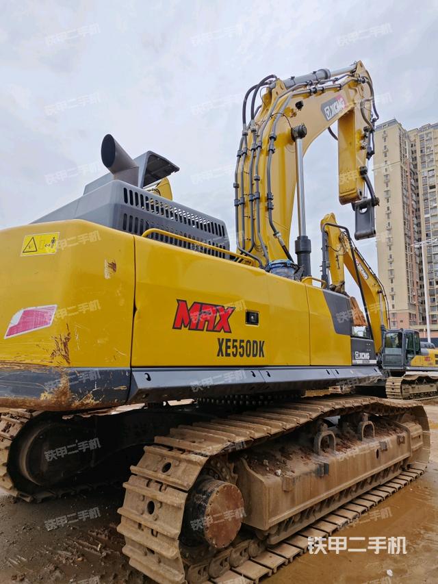 整機右后45°（整機外觀）