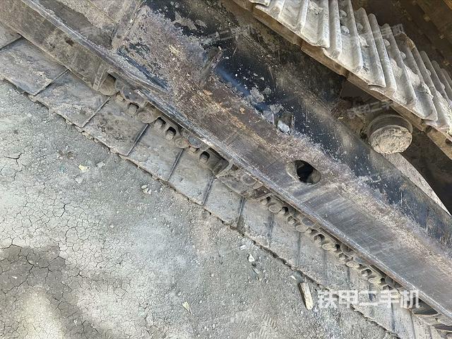 单侧履带整体（整机外观）