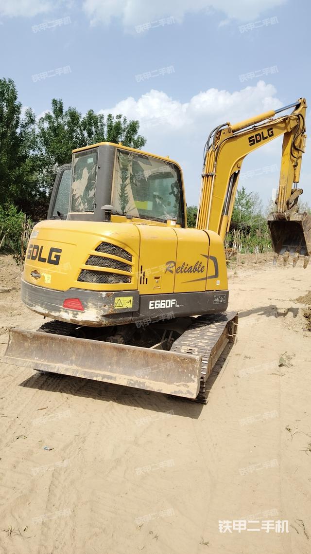 整机右后45°（整机外观）