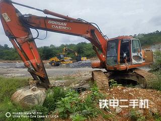 湖南-娄底市二手斗山DH225LC-7挖掘机实拍照片