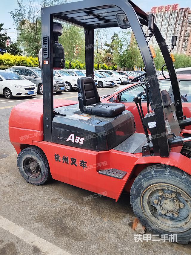 整机右后45°（设备外观及核心部件）