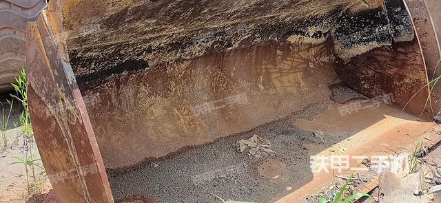 工作装置整体（整机外观及大件）