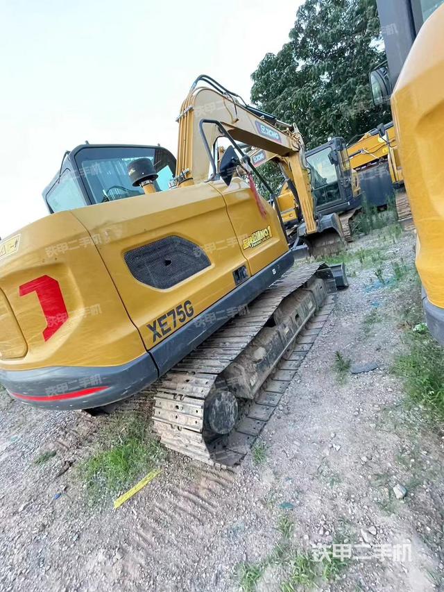 整机右后45°（整机外观）