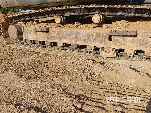 单侧履带整体（整机外观）