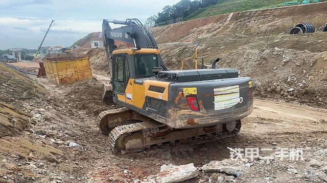 整机右后45°（整机外观）