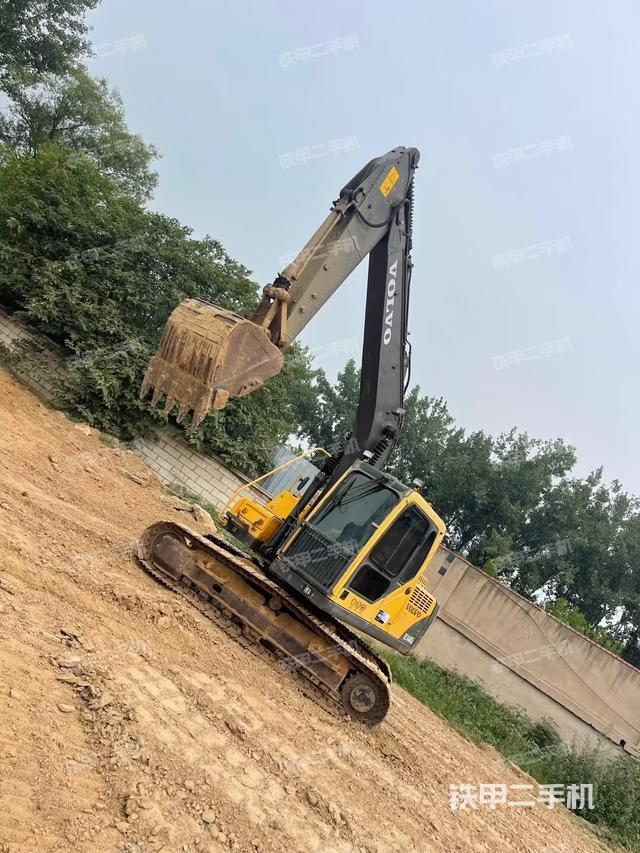 沃爾沃EC140D挖掘機