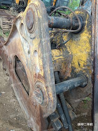 山东-青岛市二手悍狮HB165三角型破碎锤实拍照片