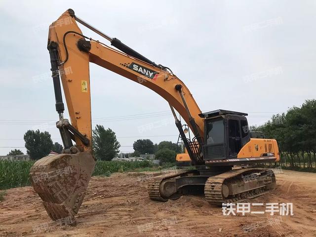 三一重工SY305H挖掘機(jī)