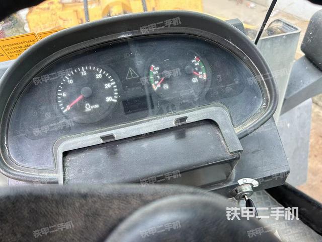 驾驶室操作台（整机外观及大件）