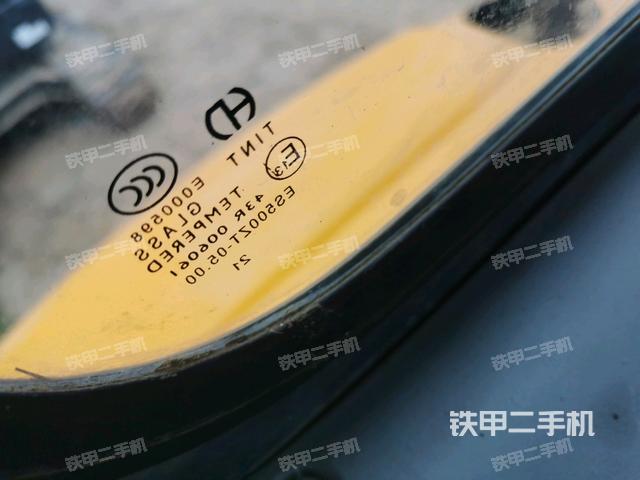 后窗玻璃角標(biāo)（駕駛室部分）