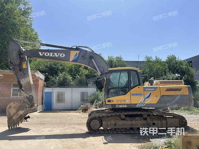 沃尔沃EC250D挖掘机