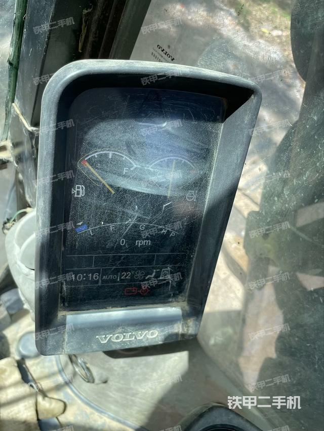 驾驶室整体（整机外观）