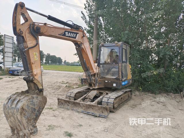 三一重工SY55挖掘机的设备实拍-第2张实拍照片