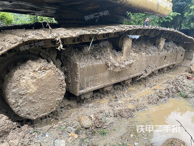 单侧履带整体（整机外观）