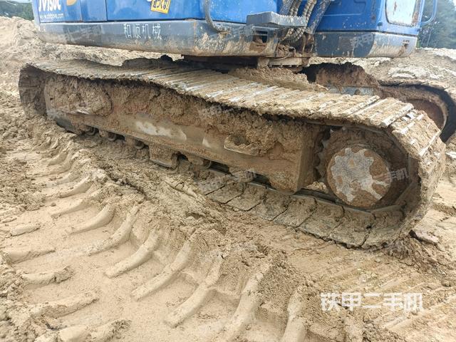 左侧履带整体 （行走机构）