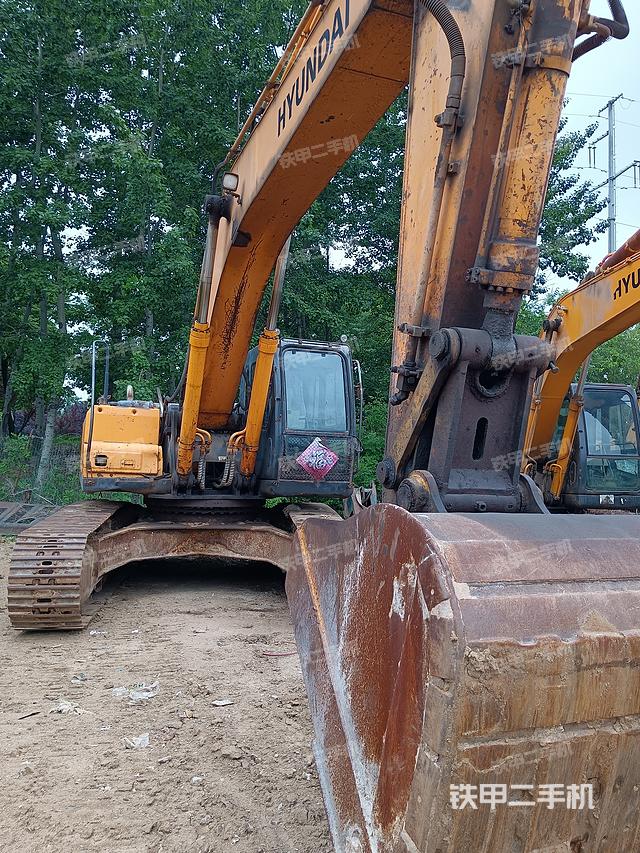 单侧履带整体（整机外观）