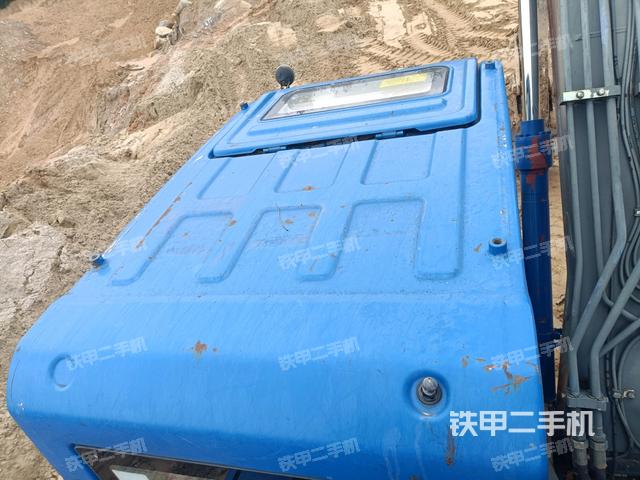 驾驶室顶部俯视（上车部件）