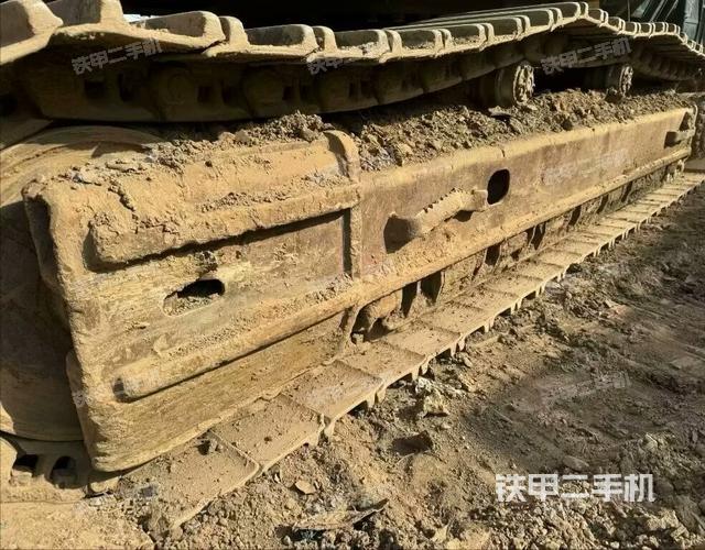 单侧履带整体（整机外观）