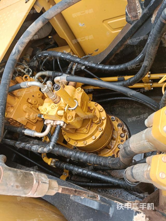 回轉(zhuǎn)馬達(dá)（上車(chē)部件）