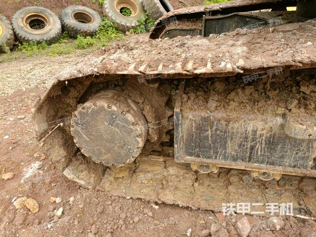 左驅(qū)動(dòng)輪（行走機(jī)構(gòu)）