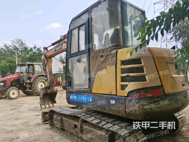 三一重工SY55挖掘机的设备实拍-第3张实拍照片