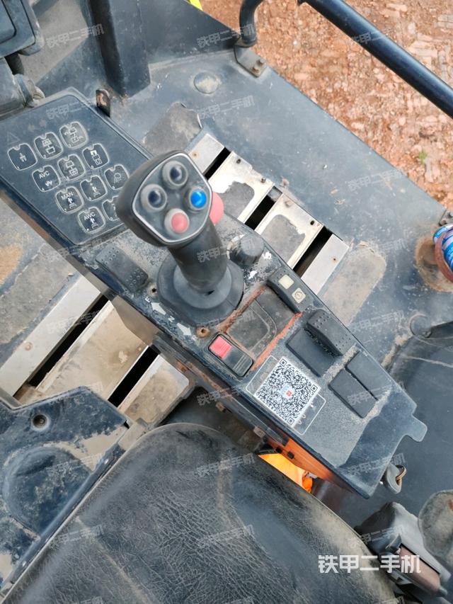 操作把手（壓路機(jī)駕駛室）