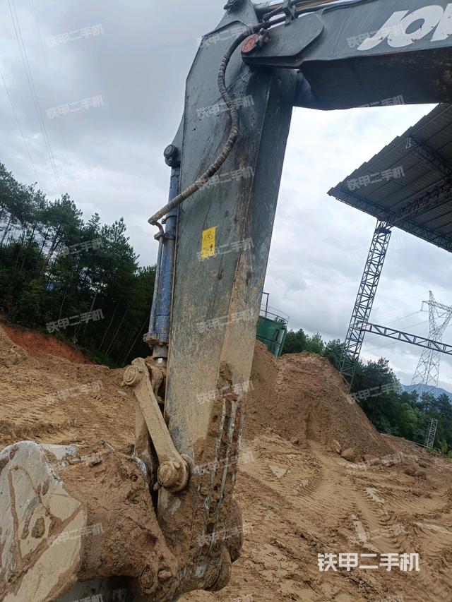 小臂整体左后（工作和回转装置）