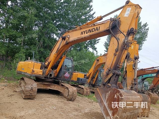 现代R305LC-7挖掘机