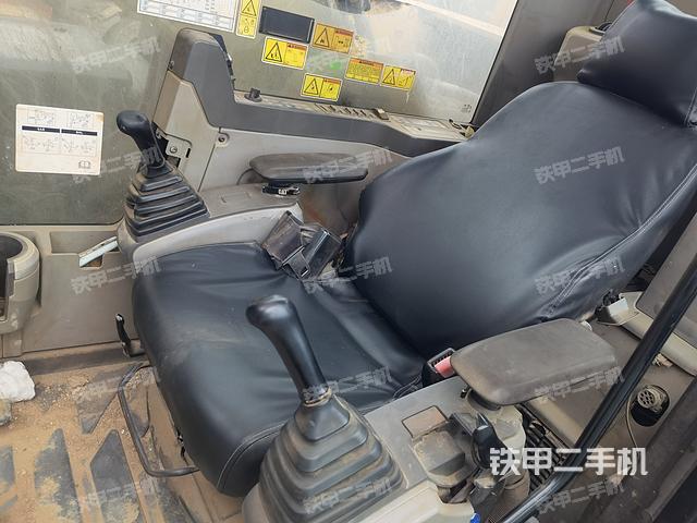 驾驶室整体（整机外观）