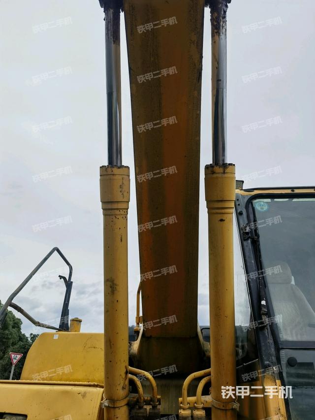 大臂油缸整體?豎拍（工作和回轉裝置）