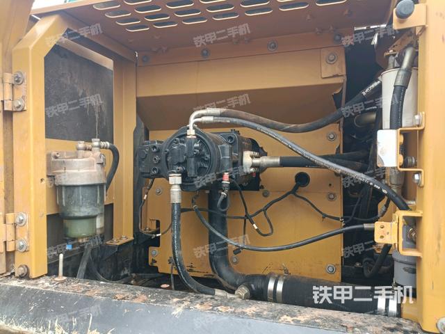 液壓泵室（大件艙室）