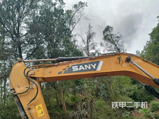 大臂整體?右側(cè)（工作和回轉(zhuǎn)裝置）