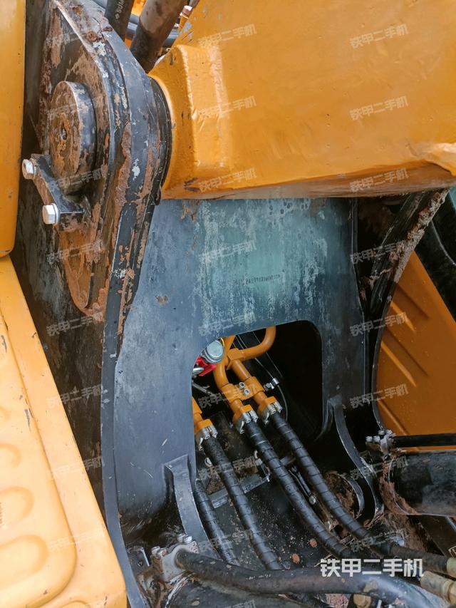 大臂根部?斜視（工作和回轉(zhuǎn)裝置）