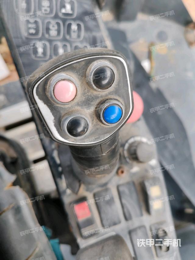 操作把手（壓路機(jī)駕駛室）