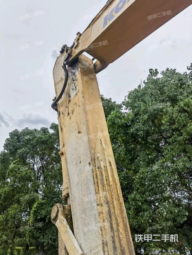 小臂整體左后（工作和回轉裝置）