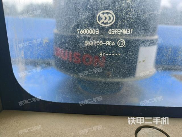 后窗玻璃角标（驾驶室部分）