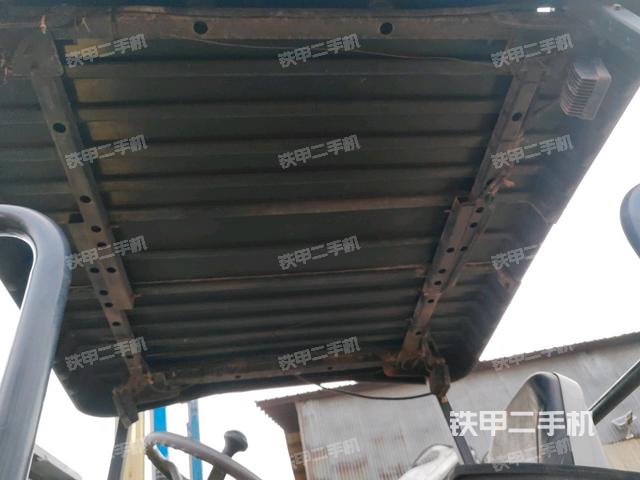 駕駛室外頂全景（壓路機(jī)駕駛室）