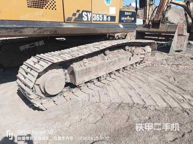 单侧履带整体（整机外观）