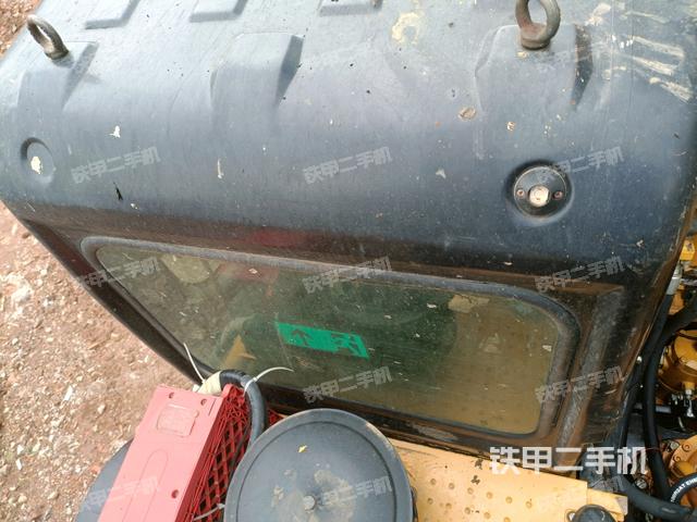 后窗玻璃角標(biāo)（駕駛室部分）