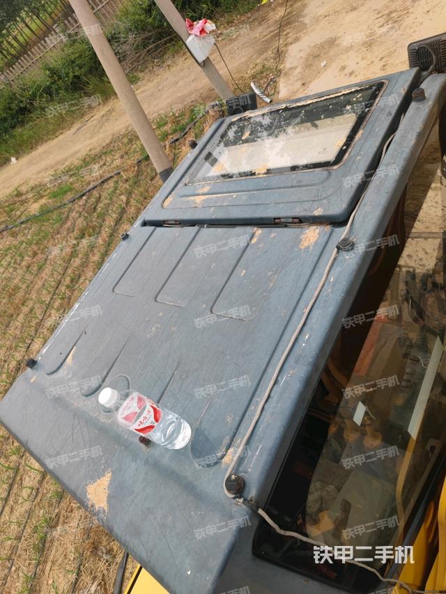 駕駛室頂部俯視（上車部件）