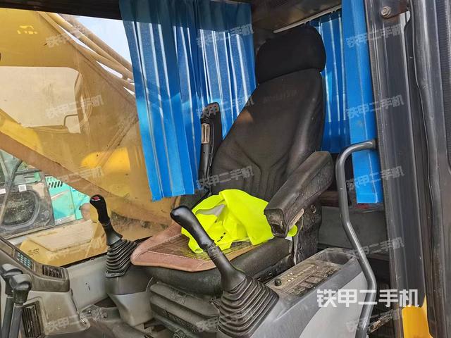 驾驶室整体（整机外观）