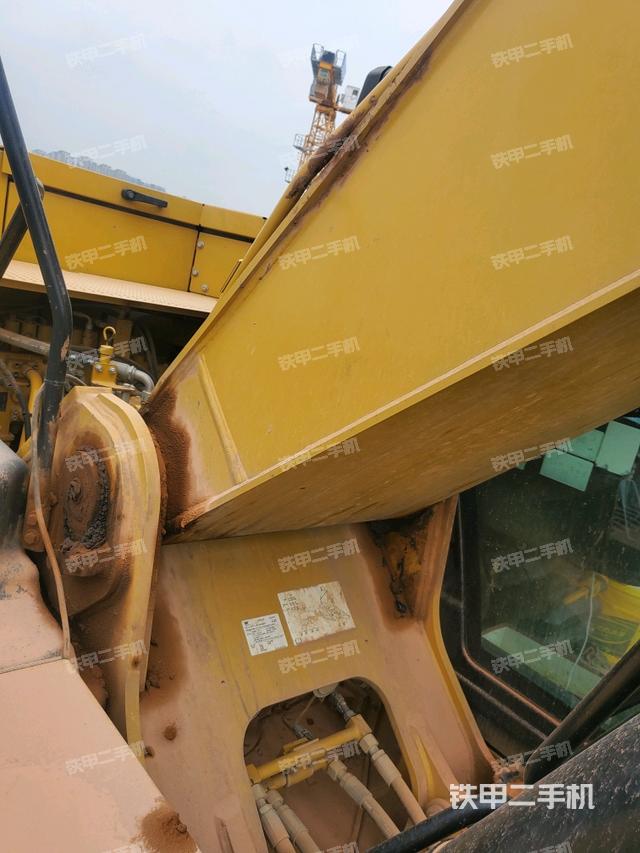 大臂根部 斜视（工作和回转装置）