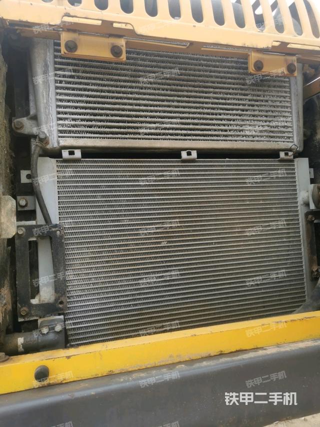 散熱器正面（大件艙室）