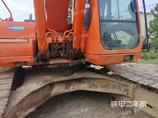 大臂油缸整體?豎拍（工作和回轉裝置）