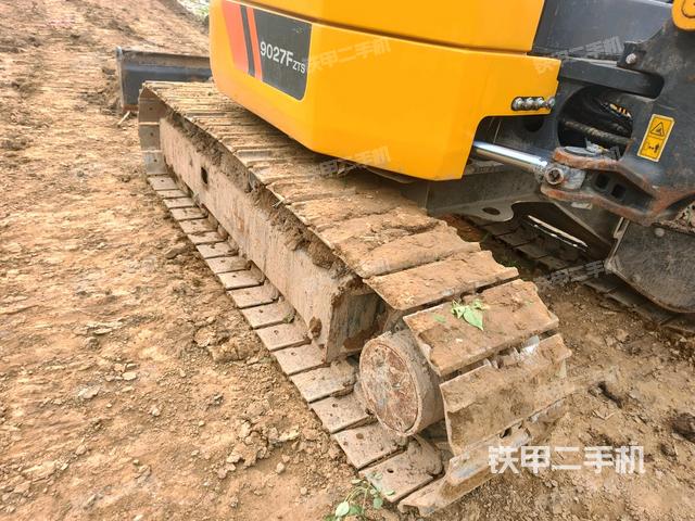 左側(cè)履帶整體?（行走機構(gòu)）