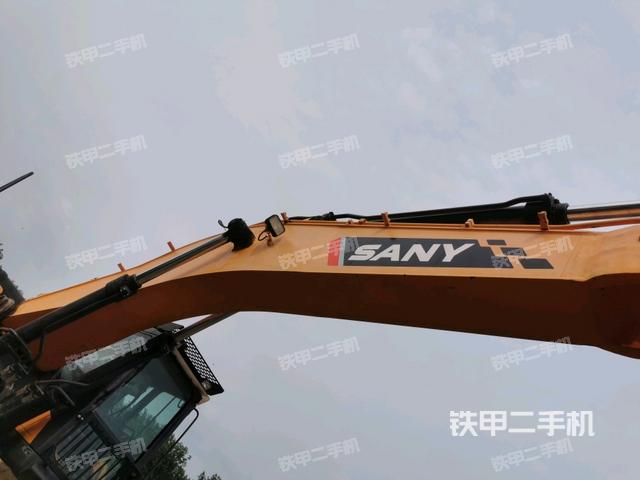 大臂整體?右側(工作和回轉裝置) 大臂整體?右側(工作和回轉裝置)