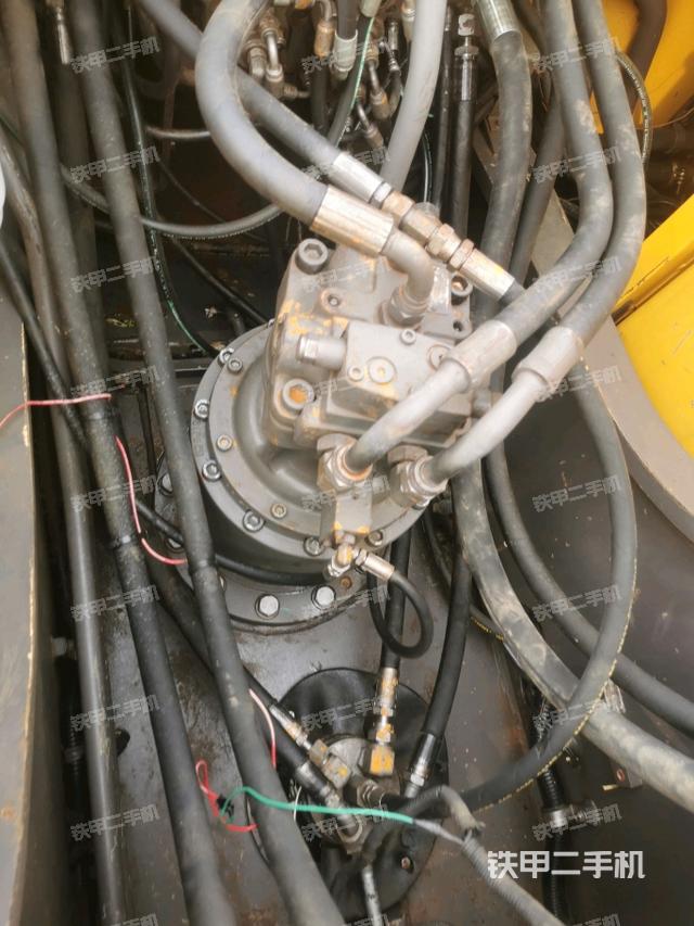 回轉(zhuǎn)馬達(dá)（上車部件）